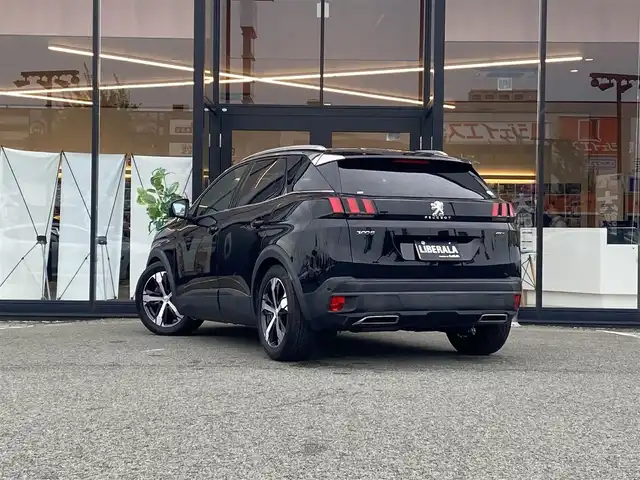 プジョー ３００８ GT ブルー HDi 福岡県 2019(令1)年 4.6万km 黒 ・サンルーフ/・アクティブクルーズコントロール/・純正ナビ／ＢＴ／ＵＳＢ／ｃａｒｐｌａｙ/・バックカメラ/・ハーフレザーシート／シートヒーター/・フルセグ/・ＥＴＣ/・純正18AW/・LEDライト/・BLIS/・RSRダウンサス/・ステアリンググリップ付き
