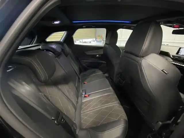 プジョー ３００８ GT ブルー HDi 福岡県 2019(令1)年 4.6万km 黒 ・サンルーフ/・アクティブクルーズコントロール/・純正ナビ／ＢＴ／ＵＳＢ／ｃａｒｐｌａｙ/・バックカメラ/・ハーフレザーシート／シートヒーター/・フルセグ/・ＥＴＣ/・純正18AW/・LEDライト/・BLIS/・RSRダウンサス/・ステアリンググリップ付き
