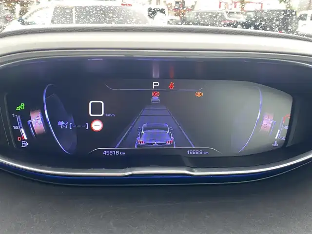プジョー ３００８ GT ブルー HDi 福岡県 2019(令1)年 4.6万km 黒 ・サンルーフ/・アクティブクルーズコントロール/・純正ナビ／ＢＴ／ＵＳＢ／ｃａｒｐｌａｙ/・バックカメラ/・ハーフレザーシート／シートヒーター/・フルセグ/・ＥＴＣ/・純正18AW/・LEDライト/・BLIS/・RSRダウンサス/・ステアリンググリップ付き