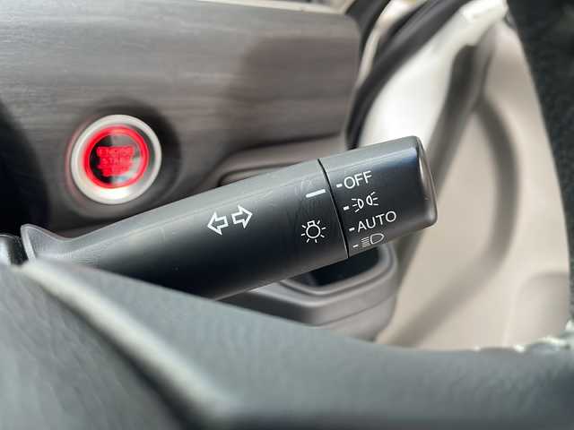 ホンダ フリード G ホンダセンシング 広島県 2017(平29)年 4.9万km ホワイトオーキッドパール 禁煙車/ホンダセンシング/・衝突軽減ブレーキ〈CMBS〉/・誤発進抑制機能/・ACC〈アダプティブ・クルーズ・コントロール〉/・LKAS〈車線維持支援システム〉/・歩行者事故低減ステアリング/・路外逸脱抑制機能/・先行車発進お知らせ機能/・標識認識機能/Sパッケージ/・本革巻ステアリングホイール/・コンビシート&専用インテリア/・15インチアルミホイール/・シートバックアッパーポケット/・LEDヘッドライト＋LEDアクティブコーナリングライト/Cパッケージ/・プラズマクラスター技術搭載エアコン/・ロールサンシェイド/・IRカット〈遮熱〉/UVカット機能付フロントウインドウガラス+IRカット〈遮熱〉/スーパーUVカットフロントドアガラス/・コンフォートビューパッケージ（親水/ヒーテッドドアミラー＋熱線入りフロントウインドウ＋フロントドア撥水ガラス）/純正ナビ（VXM-175VFi）/・フルセグ/CD/DVD/Bluetooth/SD/バックカメラ/フリップダウンモニター/純正ドアバイザー/ETC/スマートキー/プッシュスタート/スペアキー