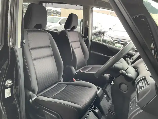 日産 セレナ e－パワー ハイウェイスター V 東京都 2019(平31)年 5.3万km ダイヤモンドブラック 純正９型メモリナビフルセグ　/・BluetoothAudio/USB/・CD/SD/DVD/AM/FM/純正11型後席モニター　/セーフティパックB　/・プロパイロット　/・インテリジェントアラウンドビュー　/・インテリジェントルームミラー　/・インテリジェントパーキングアシスト/・フロント＆バックソナー/・電動パーキングブレーキ/・オートブレーキホールド/・踏み間違い衝突防止支援システム/LEDヘッドライト　　/ハンズフリ両側パワースライドドア/インテリジェントエマージェンシーブレーキ/クルーズコントロール/プッシュエンジンスタート/保証書＆取説/SRSエアバック＆ABS