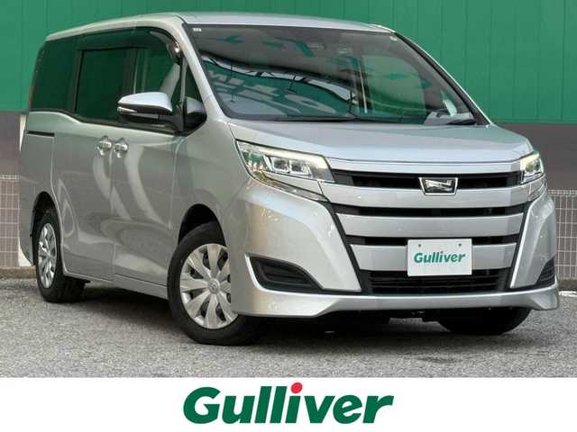 トヨタ ノア X 千葉県 2021(令3)年 0.7万km シルバーM 純正7インチSDナビ（NSCN-W68）/クルーズコントロール/ワンセグ/バックカメラ/片側パワスラ/レーンキープアシスト/衝突軽減ブレーキ/オートハイビーム/ETC/リモコンキー/スペアキー/LEDライト