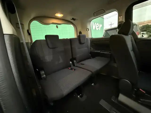 トヨタ ノア X 千葉県 2021(令3)年 0.7万km シルバーM 純正7インチSDナビ（NSCN-W68）/クルーズコントロール/ワンセグ/バックカメラ/片側パワスラ/レーンキープアシスト/衝突軽減ブレーキ/オートハイビーム/ETC/リモコンキー/スペアキー/LEDライト