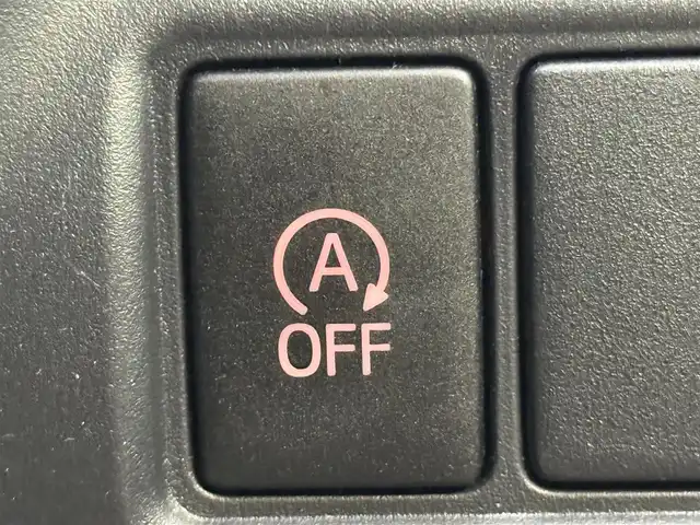 トヨタ ノア X 千葉県 2021(令3)年 0.7万km シルバーM 純正7インチSDナビ（NSCN-W68）/クルーズコントロール/ワンセグ/バックカメラ/片側パワスラ/レーンキープアシスト/衝突軽減ブレーキ/オートハイビーム/ETC/リモコンキー/スペアキー/LEDライト