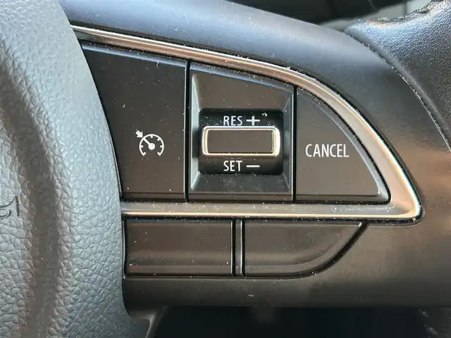 スズキ ジムニー シエラ JC 埼玉県 2023(令5)年 4.8万km ジャングルグリーン 純正ナビ（Ｂｌｕｅｔｏｏｔｈ、ＣＤ、ＤＶＤ、ＴＶ）/バックカメラ/ＥＴＣ/ワンオーナー/４ＷＤ/クルコン/Ｄ＋Ｎ席シートヒーター/純正フロアマット/純正アルミホイール/ＬＥＤヘッド/ルーフレール/背面タイヤ/ダウンヒルアシストコントロール/オートライト/オートマチックハイビーム/保証書/取扱説明書/ナビ取扱説明書/アイドリングストップ/横滑り防止装置/レーンキープアシスト/ダブル＋サイドエアバッグ/衝突被害軽減システム/カーテンエアバッグ