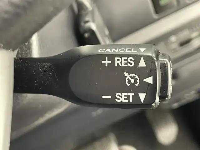 トヨタ ヴォクシー ハイブリッド ZS 煌Ⅱ 滋賀県 2020(令2)年 5.8万km ブラック 純正10インチナビ/【Bluetooth/CD/DVD/フルセグTV】/バックカメラ/両側パワースライドドア/クルーズコントロール/クリアランスソナー/レーンディパーチャーアラート/プリクラッシュセーフティ/LEDヘッドライト/オートマチックハイビーム/D/Nシートヒーター/ビルトインETC2.0/後席ロールサンシェード/純正フロアマット/ドアバイザー/プッシュスタート/スマートキー/ステアリングリモコン