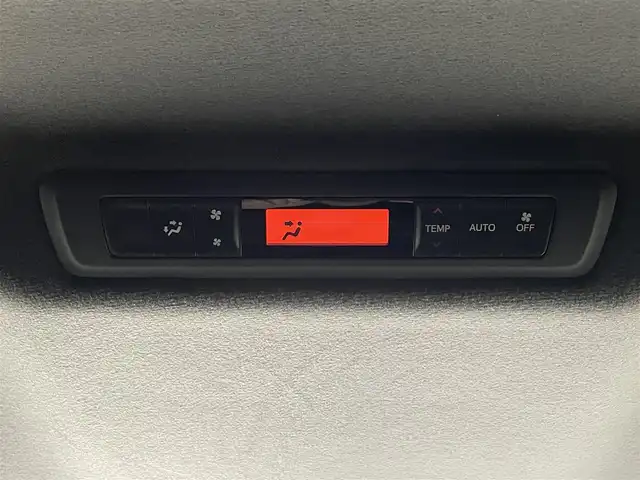 トヨタ ヴォクシー ハイブリッド ZS 煌Ⅱ 滋賀県 2020(令2)年 5.8万km ブラック 純正10インチナビ/【Bluetooth/CD/DVD/フルセグTV】/バックカメラ/両側パワースライドドア/クルーズコントロール/クリアランスソナー/レーンディパーチャーアラート/プリクラッシュセーフティ/LEDヘッドライト/オートマチックハイビーム/D/Nシートヒーター/ビルトインETC2.0/後席ロールサンシェード/純正フロアマット/ドアバイザー/プッシュスタート/スマートキー/ステアリングリモコン