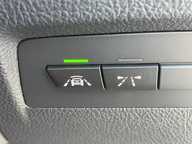 ＢＭＷ １１８ｉ Mスポーツ エディションシャドー 千葉県 2017(平29)年 9.5万km 白 衝突軽減ブレーキ/純正ナビ/Ｂｌｕｅｔｏｏｔｈ/レーダークルーズコントロール/ＥＴＣ/純正１８インチアルミホイール/ＬＥＤヘッドライト/オートライト/コーナーセンサー