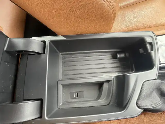 ＢＭＷ １１８ｉ Mスポーツ エディションシャドー 千葉県 2017(平29)年 9.5万km 白 衝突軽減ブレーキ/純正ナビ/Ｂｌｕｅｔｏｏｔｈ/レーダークルーズコントロール/ＥＴＣ/純正１８インチアルミホイール/ＬＥＤヘッドライト/オートライト/コーナーセンサー