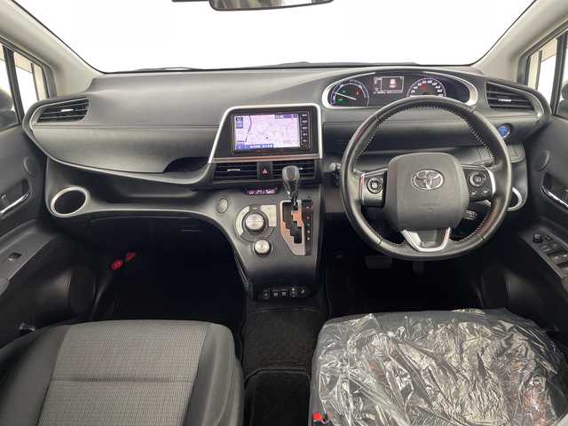 トヨタ シエンタ ハイブリッド G セーフティエディション 埼玉県 2021(令3)年 2.1万km ホワイトパールクリスタルシャイン 純正ナビ/　(Bluetooth/CD/DVD/FM/AM)/ワンセグテレビ/全方位カメラ/ビルトインETC/前後ドライブレコーダー/両側パワースライドドア/クルーズコントロール/衝突被害軽減ブレーキ/車線逸脱警報/クリアランスソナー/シートヒーター/ステアリングヒーター/オートハイビーム/オートLEDライト/プッシュスタート/純正フロアマット