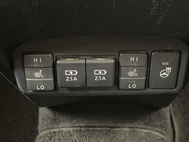 トヨタ シエンタ ハイブリッド G セーフティエディション 埼玉県 2021(令3)年 2.1万km ホワイトパールクリスタルシャイン 純正ナビ/　(Bluetooth/CD/DVD/FM/AM)/ワンセグテレビ/全方位カメラ/ビルトインETC/前後ドライブレコーダー/両側パワースライドドア/クルーズコントロール/衝突被害軽減ブレーキ/車線逸脱警報/クリアランスソナー/シートヒーター/ステアリングヒーター/オートハイビーム/オートLEDライト/プッシュスタート/純正フロアマット