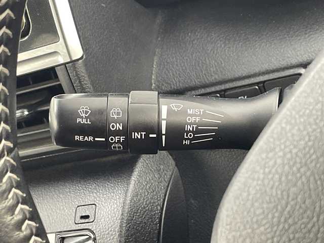 トヨタ シエンタ ハイブリッド G セーフティエディション 埼玉県 2021(令3)年 2.1万km ホワイトパールクリスタルシャイン 純正ナビ/　(Bluetooth/CD/DVD/FM/AM)/ワンセグテレビ/全方位カメラ/ビルトインETC/前後ドライブレコーダー/両側パワースライドドア/クルーズコントロール/衝突被害軽減ブレーキ/車線逸脱警報/クリアランスソナー/シートヒーター/ステアリングヒーター/オートハイビーム/オートLEDライト/プッシュスタート/純正フロアマット