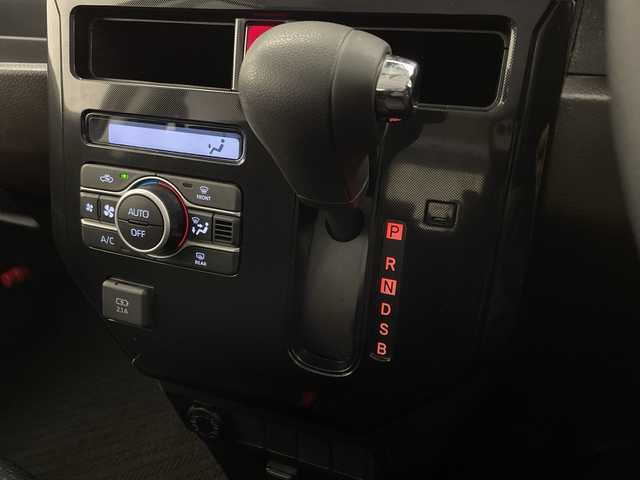 トヨタ ルーミー G 宮崎県 2021(令3)年 3.1万km ファイアークォーツレッドM 禁煙車/衝突被害軽減ブレーキ/純正ナビＴＶ/（NSCN-W68/CD/AUX/Bluetooth/フルセグTV）/純正バックカメラ/純正ドライブレコーダー/純正ビルトインETC/純正LEDオートライト/純正フロアマット/両側電動スライドドア/オートマチックハイビーム/クリアランスソナー/オート電動格納ミラー/ウインカードアミラー/オートエアコン/スマートキー/プッシュエンジンスタート/スペアキー/新車時保証書/取扱い説明書