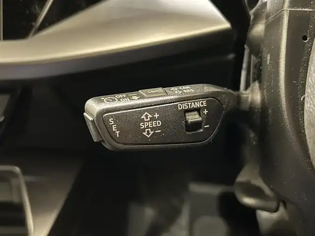 アウディ Ａ３ SB 30TFSI 熊本県 2023(令5)年 2.3万km 黒 ・スマートキー/・プッシュスタート/・パーキングエイド/・アダプティブドライブアシスト/・接近警告/・レーン逸脱警告/・Audiプレセンス/・サイドアシスト/・降車警告/・休憩の推奨/・クルーズコントロール(追従式)/・前席シートヒーター/・純正メモリナビ/　【Bluetooth・USB・AppleCarPlay・AndroidAuto】/・フルセグTV/・バックカメラ/・ETC2.0/・ドライブレコーダー(前後録画)/・バーチャルコクピット/・LEDヘッドランプ/・純正マット