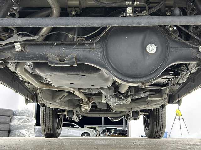 スズキ ジムニー XG 宮城県 2023(令5)年 0.1千km ジャングルグリーン /届け出済未使用車//純正ナビ//衝突軽減システム//レーンアシスト//ダウンヒルアシストコントロール//アイドリングストップ//横滑り防止//ヘッドライトレベライザー//リモコンキー//背面タイヤ//サイドバイザー//禁煙車