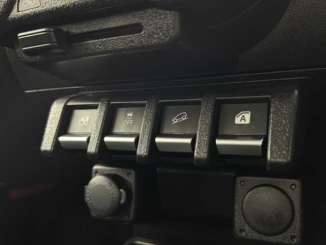 スズキ ジムニー XG 宮城県 2023(令5)年 0.1千km ジャングルグリーン /届け出済未使用車//純正ナビ//衝突軽減システム//レーンアシスト//ダウンヒルアシストコントロール//アイドリングストップ//横滑り防止//ヘッドライトレベライザー//リモコンキー//背面タイヤ//サイドバイザー//禁煙車