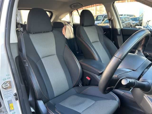 スバル インプレッサ ＸＶ 2．0i－S アイサイト 愛知県 2018(平30)年 8万km クリスタルホワイトP ワンオーナー/アイサイト/純正ナビ/フルセグテレビ・Bluetooth・DVD・CD/・SD・USB・FM・AM/バックカメラ/追尾機能付きクルーズコントロール/パドルシフト/ブラインドスポットモニター/プリクラッシュセーフティ/レーンアシスト/アダプティブ・フロントライティング・システム/前席パワーシート/ステアリングスイッチ/ETC2.0/前部ドライブレコーダー/ISOFIX/スプラッシュボード（フロント・リア）/オートライト/LEDヘッドライト/フォグランプ/LEDアクセサリーライナー/スマートキー/プッシュスタート/純正フロアマット/純正バイザー/取扱説明書/保証書/点検記録簿/その他R3.R5.R7