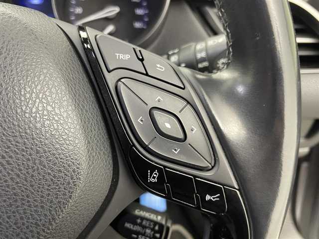 トヨタ Ｃ－ＨＲ G LEDエディション 群馬県 2017(平29)年 6.1万km メタルストリームM モデリスタエアロ　純正９インチナビ　バックカメラ　ＢＳＭ　レーダクルーズコントロール　ＬＥＤライト　ＡＨＢ　シートヒーター　前後ドライブレコーダー　ステアリングリモコン　スマートキー　ＥＴＣ　禁煙車