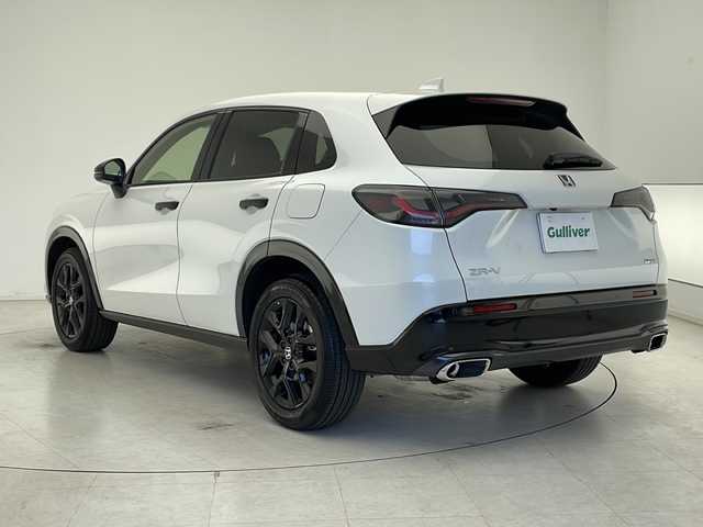 ホンダ ＺＲ－Ｖ ハイブリッド e:HEV Z ブラックスタイル 千葉県 2024(令6)年 0.4万km プラチナホワイトパール 禁煙車/４WD/BOSEサウンドシステム/ホンダセンシング/純正ナビ/USB/BT/carplay/フルセグTV/全方位カメラ/ETC2.0/ブラインドスポットモニター/ハンズフリーパワーバックドア/シートヒーター/ハンドルヒーター/パワーシート/パドルシフト/LEDオートライト/ワイヤレス充電/コーナーセンサー/ウインカーミラー/スマートキー/プッシュスタート/電動パーキングブレーキ/オートホールド/トノカバー/純正18インチアルミホイール