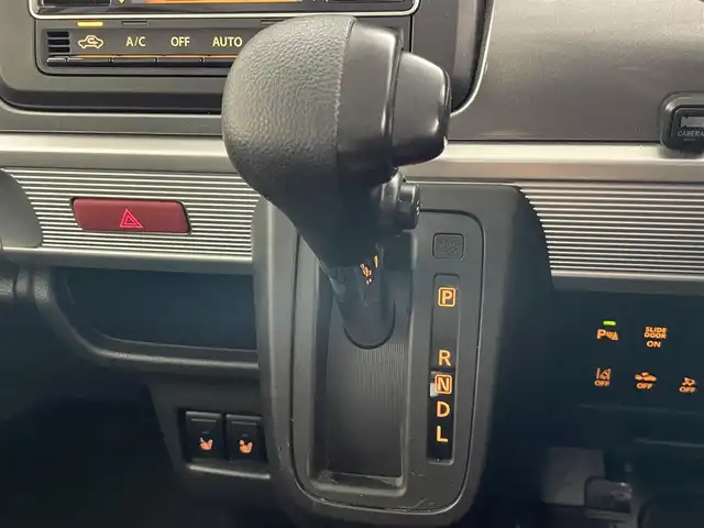スズキ スペーシア ギア ハイブリッドXZ 愛知県 2019(平31)年 2.3万km 黄Ⅱ 純正ディスプレイ　Ｂｌｕｅｔｏｏｔｈ　ＵＳＢ　シートヒーター　スズキセーフティサポート　衝突軽減　　車線逸脱　リヤパーキングセンサー　プッシュスタート　ＬＥＤオートライト　フォグ　ルーフレール　禁煙車