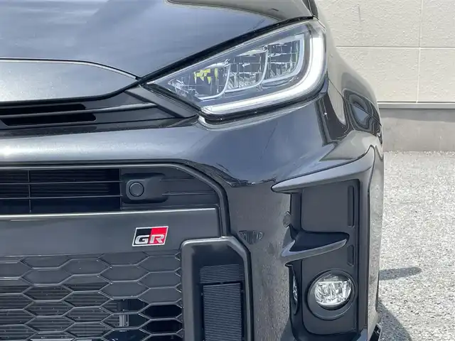 トヨタ ＧＲヤリス RS 茨城県 2020(令2)年 1.7万km プレシャスブラックパール トヨタセーフティーセンス/純正8インチディスプレイオーディオ/(ナビ/Ｂｌｕｅｔｏｏｔｈ/Miracast/USB)/バックカメラ/ＥＴＣ2.0/ドライブレコーダー/レーダークルーズコントロール/純正アルミホイール/パドルシフト/シートヒーター/ステアリングヒーター/ブラインドスポットモニター