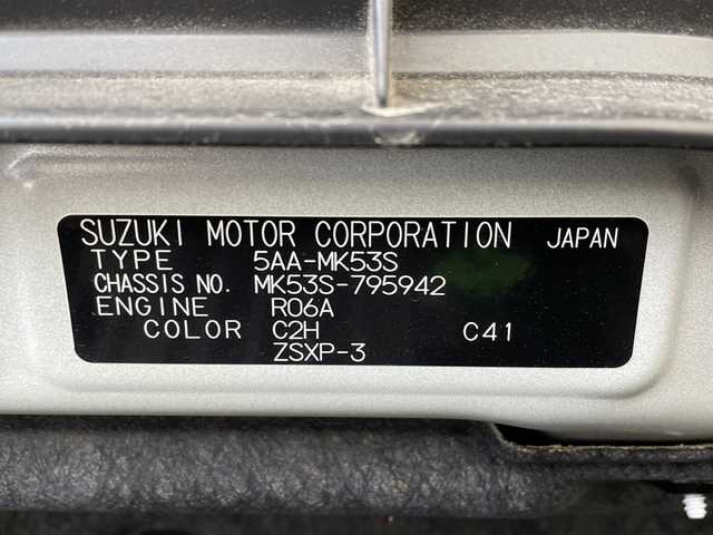 スズキ スペーシア カスタム HYBRID XS 沖縄県 2022(令4)年 2.2万km ピュアホワイトパール/ブラック2トーン 純正ナビ(KXM-E506W2)/（ＤＶＤ　Bluetooth接続　USB）/両側パワースライドドア/ＵＳＢ/４ＷＤ/シートヒーター/レザーシート/パドルシフト/ステアリングスイッチ/クルーズコントロール/クリアランスソナー/革巻きステアリング/サイドバイザー/サンシェード/LEDヘッドライト/オートライト/純正フロアマット/スマートキー/プッシュスタート