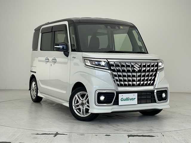 スズキ スペーシア カスタム HYBRID XS 沖縄県 2022(令4)年 2.2万km ピュアホワイトパール/ブラック2トーン 純正ナビ(KXM-E506W2)/（ＤＶＤ　Bluetooth接続　USB）/両側パワースライドドア/ＵＳＢ/４ＷＤ/シートヒーター/レザーシート/パドルシフト/ステアリングスイッチ/クルーズコントロール/クリアランスソナー/革巻きステアリング/サイドバイザー/サンシェード/LEDヘッドライト/オートライト/純正フロアマット/スマートキー/プッシュスタート