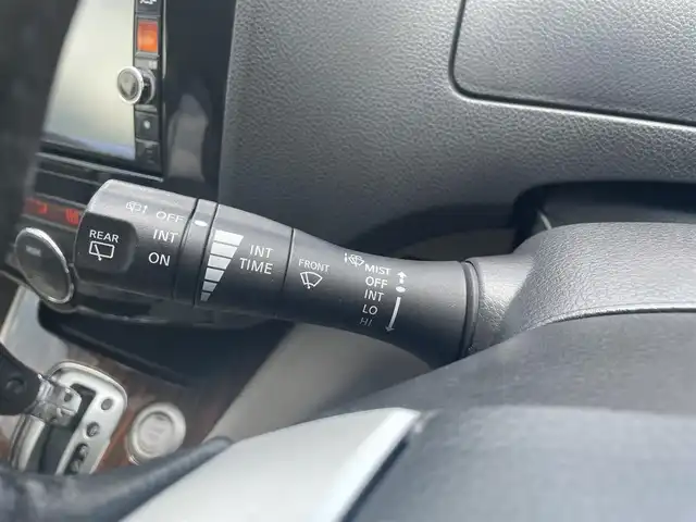日産 セレナ 20G アドバンスドセーフティ 岩手県 2014(平26)年 9.7万km ブリリアントシルバー (株)IDOMが運営する【じしゃロン盛岡店】の自社ローン専用車両になりますこちらは現金またはオートローンご利用時の価格です。自社ローンご希望の方は別途その旨お申付け下さい/純正メモリナビ/AM/FM/CD/DVD/SD/AUX/BT/フルセグTV/全周囲バックカメラ/ETC/エマージェンシーB/レーンキープアシスト/前後コーナーセンサー/両側PWスライドドア/クルーズコントロール/プッシュスタート/スマートキー/スペアキーあり/純正フロアマット/ドアバイザー/レザーシート（ベージュ）
