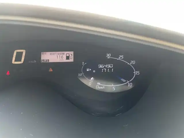 日産 セレナ 20G アドバンスドセーフティ 岩手県 2014(平26)年 9.7万km ブリリアントシルバー (株)IDOMが運営する【じしゃロン盛岡店】の自社ローン専用車両になりますこちらは現金またはオートローンご利用時の価格です。自社ローンご希望の方は別途その旨お申付け下さい/純正メモリナビ/AM/FM/CD/DVD/SD/AUX/BT/フルセグTV/全周囲バックカメラ/ETC/エマージェンシーB/レーンキープアシスト/前後コーナーセンサー/両側PWスライドドア/クルーズコントロール/プッシュスタート/スマートキー/スペアキーあり/純正フロアマット/ドアバイザー/レザーシート（ベージュ）