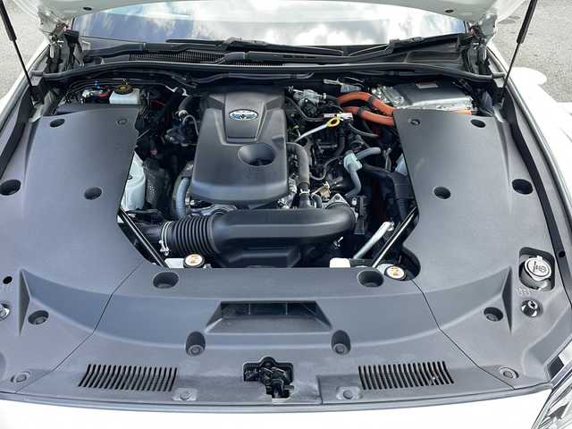 トヨタ クラウン ハイブリッド S エレガンススタイルⅡ 神奈川県 2020(令2)年 2.4万km ホワイトパールクリスタルシャイン 純正ナビ/Bluetooth/フルセグTV/バックカメラ/全方位カメラ/ステアリングスイッチ/ステアリングヒーター/オートクルーズコントロール/衝突軽減装置/レーンキープアシスト/ブラインドスポットモニター/ハーフレザーシート/パワーシート(D席＋N席)/シートヒーター/コーナーセンサー/社外ドライブレコーダー/ETC2.0/純正アルミホイール
