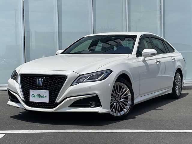 トヨタ クラウン ハイブリッド S エレガンススタイルⅡ 神奈川県 2020(令2)年 2.4万km ホワイトパールクリスタルシャイン 純正ナビ/Bluetooth/フルセグTV/バックカメラ/全方位カメラ/ステアリングスイッチ/ステアリングヒーター/オートクルーズコントロール/衝突軽減装置/レーンキープアシスト/ブラインドスポットモニター/ハーフレザーシート/パワーシート(D席＋N席)/シートヒーター/コーナーセンサー/社外ドライブレコーダー/ETC2.0/純正アルミホイール