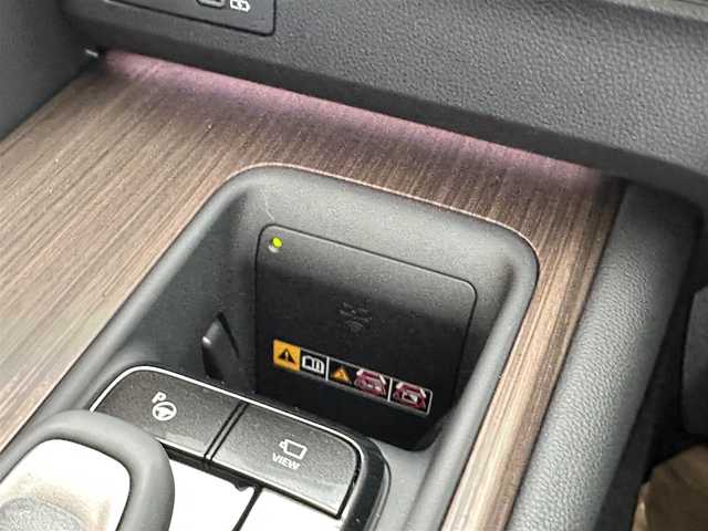 トヨタ クラウン Z 群馬県 2025(令7)年 0.1千km プレシャスホワイトパール 純正12.3インチDA/AppleCarPlay・AndroidAuto/ナビ・USB・HDMI・BT・フルセグTV/パノラマルーフ/モデリスタエアロ(F/S/R)/バック/サイド/フロント/全方位カメラ/デジタルインナーミラー/置くだけ充電電動リアシェード/全席シートベンチレーション/全席シートヒーター/全席パワーシートシートメモリー/ステアリングヒーター/イージークローザー（全ドア・トランク）/カラーヘッドアップディスプレイ/純正AW純正フロアマット/ブラインドスポットモニター/Toyota Safety Sense/・プリクラッシュセーフティ/・レーントレーシングアシスト/・レーンディパーチャーアラート/・レーダークルーズコントロール/・アダプティブハイビームシステム/・ロードサインアシスト/・ドライバー異常時対応システム/・プロアクティブドライビングアシスト/・発進遅れ告知機能/・緊急時操舵支援（アクティブ操舵機能付）/・フロントクロストラフィックアラート/・レーンチェンジアシスト
