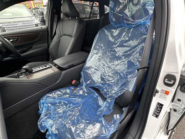 トヨタ クラウン Z 群馬県 2025(令7)年 0.1千km プレシャスホワイトパール 純正12.3インチDA/AppleCarPlay・AndroidAuto/ナビ・USB・HDMI・BT・フルセグTV/パノラマルーフ/モデリスタエアロ(F/S/R)/バック/サイド/フロント/全方位カメラ/デジタルインナーミラー/置くだけ充電電動リアシェード/全席シートベンチレーション/全席シートヒーター/全席パワーシートシートメモリー/ステアリングヒーター/イージークローザー（全ドア・トランク）/カラーヘッドアップディスプレイ/純正AW純正フロアマット/ブラインドスポットモニター/Toyota Safety Sense/・プリクラッシュセーフティ/・レーントレーシングアシスト/・レーンディパーチャーアラート/・レーダークルーズコントロール/・アダプティブハイビームシステム/・ロードサインアシスト/・ドライバー異常時対応システム/・プロアクティブドライビングアシスト/・発進遅れ告知機能/・緊急時操舵支援（アクティブ操舵機能付）/・フロントクロストラフィックアラート/・レーンチェンジアシスト