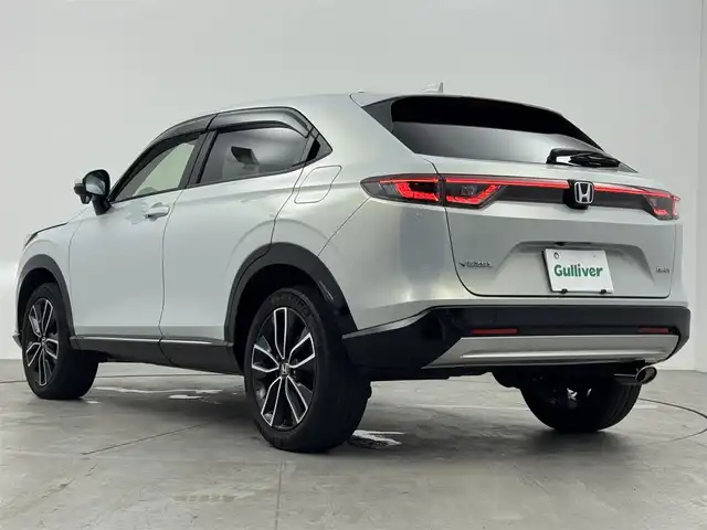 ホンダ ヴェゼル ハイブリッド e:HEV Z 愛知県 2021(令3)年 3.8万km プレミアムサンライトホワイトパール ・ワンオーナー/・ワイヤレス充電/・純正9インチナビ/・Bluetooth/・Apple CarPlay/・Android Auto/・バックカメラ/・ホンダセンシング/・衝突被害軽減システム/・コーナーセンサー/・クルーズコントロール/・ブラインドスポットモニター/・パドルシフト/・レーンキープアシスト/・オートマチックハイビーム/・オートライト/・LEDヘッドライト/・LEDフォグランプ/・ETC2.0/・シートヒーター/・ステアリングヒーター/・純正AW/・プッシュスタート/・スマートキー/・スペアキー