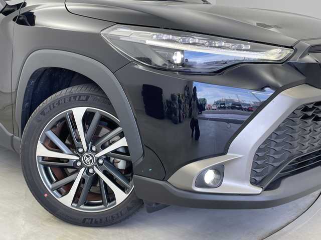 トヨタ カローラ クロス ハイブリッド Z 新潟県 2022(令4)年 1.2万km アティチュードブラックマイカ 9インチディスプレイオーディオ/ナビキット/(FM.AM.miracast.Bluetooth)/トヨタセーフティセンス/・レーンキープアシスト/・レーダークルーズコントロール/・プリクラッシュセーフティ/・オートマチックハイビーム/ブラインドスポットモニター/革巻きステアリング/LEDオートライト/フォグランプ/ハーフレザーシート/前席シートヒーター/パワーバックドア/プッシュスタート/スマートキー/純正フロアマット