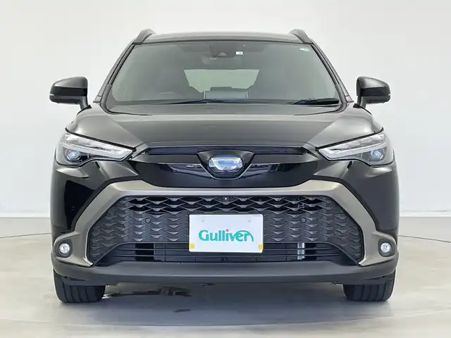 トヨタ カローラ クロス ハイブリッド Z 新潟県 2022(令4)年 1.2万km アティチュードブラックマイカ 9インチディスプレイオーディオ/ナビキット/(FM.AM.miracast.Bluetooth)/トヨタセーフティセンス/・レーンキープアシスト/・レーダークルーズコントロール/・プリクラッシュセーフティ/・オートマチックハイビーム/ブラインドスポットモニター/革巻きステアリング/LEDオートライト/フォグランプ/ハーフレザーシート/前席シートヒーター/パワーバックドア/プッシュスタート/スマートキー/純正フロアマット