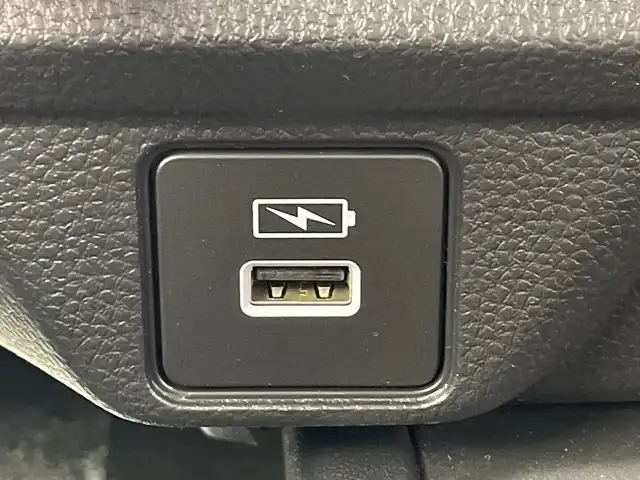 ホンダ ＷＲ－Ｖ Z ブラックスタイル 群馬県 2025(令7)年 0.1千km プラチナホワイトパール 登録済未使用車　ナビ　ハーフレザーシート　革巻きステアリング　パドルシフト　アダプティブクルーズコントロール　衝突被害軽減ブレーキ　ＬＥＤライト　オートハイビーム　純正ブラックアルミホイール　禁煙車