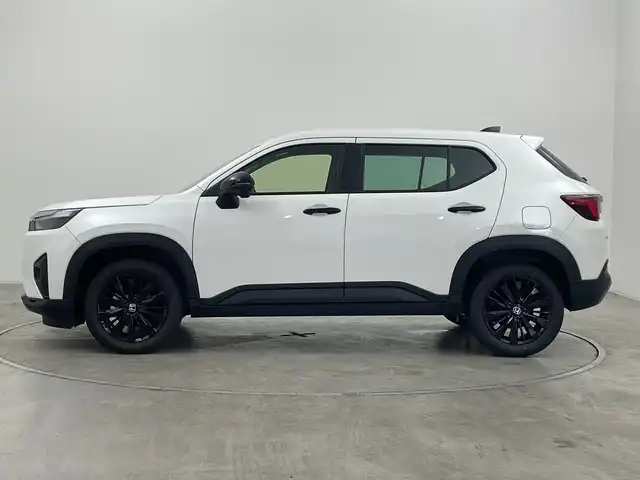 ホンダ ＷＲ－Ｖ Z ブラックスタイル 群馬県 2025(令7)年 0.1千km プラチナホワイトパール 登録済未使用車　ナビ　ハーフレザーシート　革巻きステアリング　パドルシフト　アダプティブクルーズコントロール　衝突被害軽減ブレーキ　ＬＥＤライト　オートハイビーム　純正ブラックアルミホイール　禁煙車