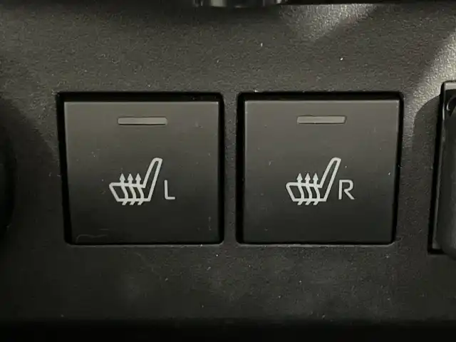 トヨタ ライズ Z 神奈川県 2020(令2)年 1.9万km シャイニングホワイトパール トヨタスマートアシスト/純正7型SDナビゲーション【NSCN-W68】/・Bluetooth CD SD AUX/パノラミックビューモニター/モデリスタエアロ/ブラインドスポットモニター/MTモード/シートヒーター(D/N)/ビルトインETC/ドライブレコーダー/アイドリングストップ機能/コーナーセンサー/スマートキー/プッシュスタートボタン/スペアキー/革巻きステアリング/ステアリングスイッチ/Autoライト/シートリフター/LEDヘッドライト/フォグランプ/電動格納ミラー/ウィンカーミラー/純正フロアマット/純正ドアバイザー/純正17インチアルミホイール