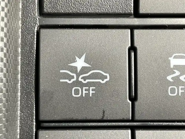 トヨタ ライズ Z 神奈川県 2020(令2)年 1.9万km シャイニングホワイトパール トヨタスマートアシスト/純正7型SDナビゲーション【NSCN-W68】/・Bluetooth CD SD AUX/パノラミックビューモニター/モデリスタエアロ/ブラインドスポットモニター/MTモード/シートヒーター(D/N)/ビルトインETC/ドライブレコーダー/アイドリングストップ機能/コーナーセンサー/スマートキー/プッシュスタートボタン/スペアキー/革巻きステアリング/ステアリングスイッチ/Autoライト/シートリフター/LEDヘッドライト/フォグランプ/電動格納ミラー/ウィンカーミラー/純正フロアマット/純正ドアバイザー/純正17インチアルミホイール