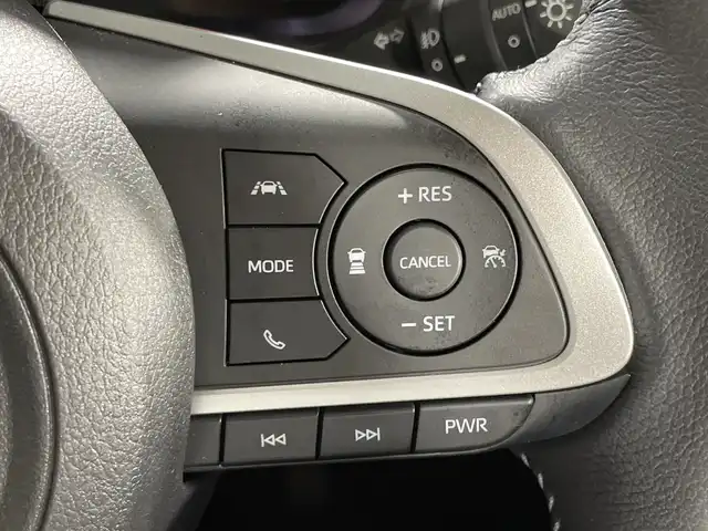 トヨタ ライズ Z 神奈川県 2020(令2)年 1.9万km シャイニングホワイトパール トヨタスマートアシスト/純正7型SDナビゲーション【NSCN-W68】/・Bluetooth CD SD AUX/パノラミックビューモニター/モデリスタエアロ/ブラインドスポットモニター/MTモード/シートヒーター(D/N)/ビルトインETC/ドライブレコーダー/アイドリングストップ機能/コーナーセンサー/スマートキー/プッシュスタートボタン/スペアキー/革巻きステアリング/ステアリングスイッチ/Autoライト/シートリフター/LEDヘッドライト/フォグランプ/電動格納ミラー/ウィンカーミラー/純正フロアマット/純正ドアバイザー/純正17インチアルミホイール