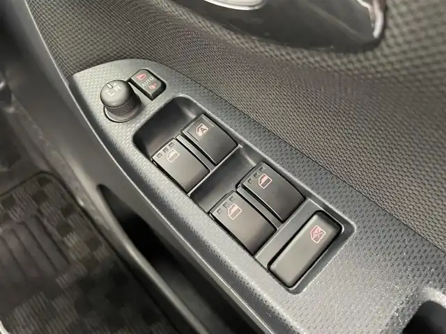 ダイハツ ムーヴ カスタム X LTDⅡ SAⅢ 大分県 2020(令2)年 4.9万km レーザーブルークリスタルシャイン スマートアシストIII/・衝突軽減ブレーキ/・車線逸脱警報機能/・誤発進抑制/・先行車発進お知らせ機能/・オートハイビーム/純正ナビ/（フルセグ/CD/DVD/Bluetooth）/全方位カメラ/シートヒーター/ETC/前方ドライブレコーダー/オートライト/LEDヘッドライト/ステアリングスイッチ/スマートキー・プッシュスタート/保証書・取扱説明書