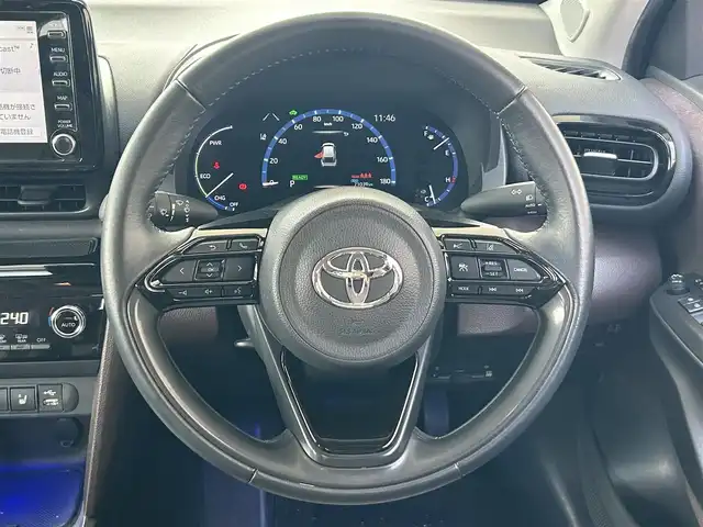トヨタ ヤリスクロス ハイブリッド Z 佐賀県 2020(令2)年 7.1万km ブラックマイカ 純正ナビ/Bluetooth/USB/T-connect/クルーズコントロール/レーンアシスト/横滑り防止/盗難防止装置/衝突被害軽減システム/オートライト/オートマチックハイビーム/コーナーセンサー/バックカメラ/パワーシート/シートヒーター/ETC/スペアキー1本/取扱説明書/保証書