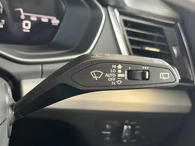 アウディ Ｑ５ 40TDIクワトロ Sライン 山形県 2022(令4)年 2.5万km 黒 純正ナビ/360°カメラ/バーチャルコックピット/レーンキープアシスト/パークアシスト/ブラインドスポットモニター/アダプティブクルーズコントロール/パドルシフト/ミラーヒーター/シートヒーター/電動リアゲート/フットオープナー/コーナーセンサー