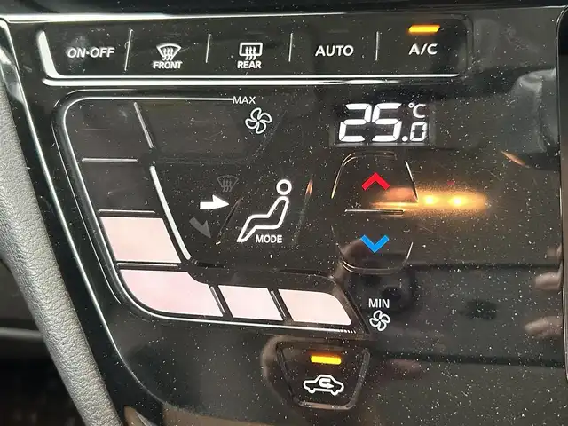 日産 ルークス ハイウェイスター Gターボ 香川県 2021(令3)年 1.4万km フローズンバニラパール 純正9インチメモリーナビ/→AM/FM/CD/DVD/Bluetooth/フルセグTV/アラウンドビューモニター/レザー調シートカバー/片側パワースライドドア/LEDヘッドライト/アイドリングストップ/衝突軽減ブレーキ/ETC/ドライブレコーダー/コーナーセンサー/革巻きステアリング/ステアリングスイッチ/サンシェード/純正15インチアルミホイール/純正フロアマット/プッシュスタート/スマートキー/サーキュレーター