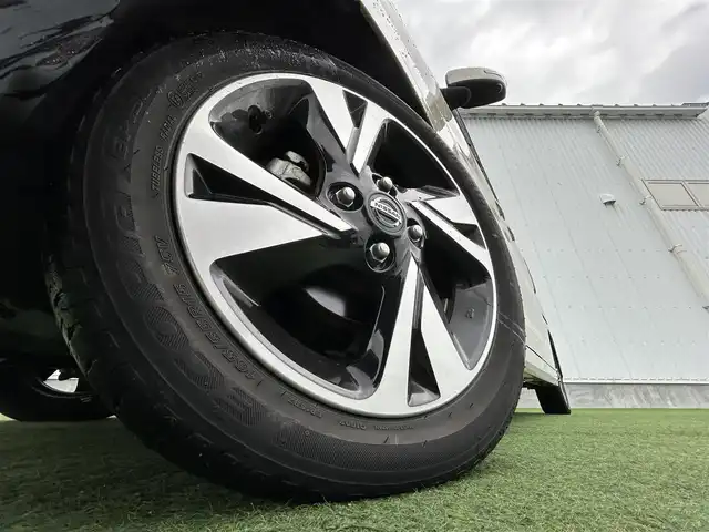 日産 ルークス ハイウェイスター Gターボ 香川県 2021(令3)年 1.4万km フローズンバニラパール 純正9インチメモリーナビ/→AM/FM/CD/DVD/Bluetooth/フルセグTV/アラウンドビューモニター/レザー調シートカバー/片側パワースライドドア/LEDヘッドライト/アイドリングストップ/衝突軽減ブレーキ/ETC/ドライブレコーダー/コーナーセンサー/革巻きステアリング/ステアリングスイッチ/サンシェード/純正15インチアルミホイール/純正フロアマット/プッシュスタート/スマートキー/サーキュレーター