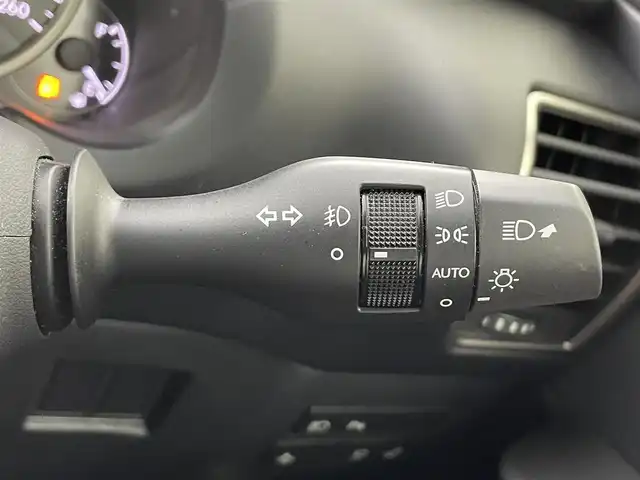 レクサス ＮＸ 200t Iパッケージ 埼玉県 2016(平28)年 4.9万km グラファイトブラックガラスフレーク 純正ナビ　Ｂｌｕｅｔｏｏｔｈ　ＣＤ／ＤＶＤ　バックカメラ　サイドカメラ　シートヒーター　レザーシート　レーダークルーズコントロール　メモリー付パワーシート ドライブレコーダー 衝突軽減システム ETC