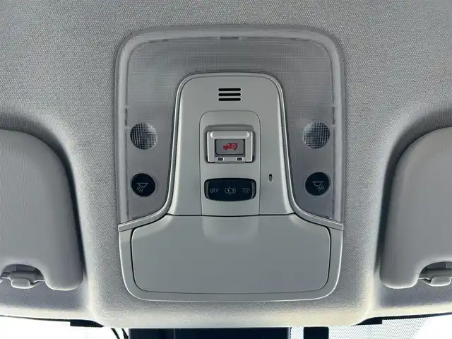 トヨタ プリウス A ツーリングセレクション 岡山県 2019(平31)年 4.7万km パール 9インチ社外ナビ/FM/AM/Bluetooth/iPod/HDMI/Blu-rayDisc接続可能/TRDフロントエアロパーツ/LEDヘッドライト/車両接近通報装置/トヨタセーフティセンス/ヘッドアップディスプレイ/フルセグテレビ/ETC/前方ドライブレコーダー/運転席パワーシート/シートヒーター/EVモード/ドライブモード/コーナーセンサー/純正アルミホイール