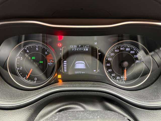 クライスラー・ジープ ジープ チェロキー ロンジチュード 千葉県 2020(令2)年 3.2万km ブライトホワイトクリアコート ACC　/純正ナビ　/バックカメラ　/BSM　/黒革　/シートヒーター　/パワーシート　/LEDヘッドライト　/オートライト　/ドライブレコーダー　/ETC　/フルセグTV　/Bluetooth　/ヒーテッドドアミラー　/純正17インチAW