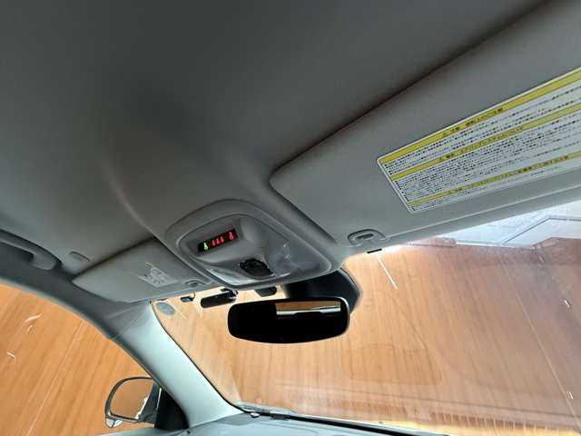 クライスラー・ジープ ジープ チェロキー ロンジチュード 千葉県 2020(令2)年 3.2万km ブライトホワイトクリアコート ACC　/純正ナビ　/バックカメラ　/BSM　/黒革　/シートヒーター　/パワーシート　/LEDヘッドライト　/オートライト　/ドライブレコーダー　/ETC　/フルセグTV　/Bluetooth　/ヒーテッドドアミラー　/純正17インチAW